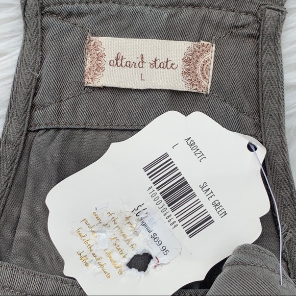 NWT Altar’d State Army Green Short Overalls Sz L - Picture 3 of 6